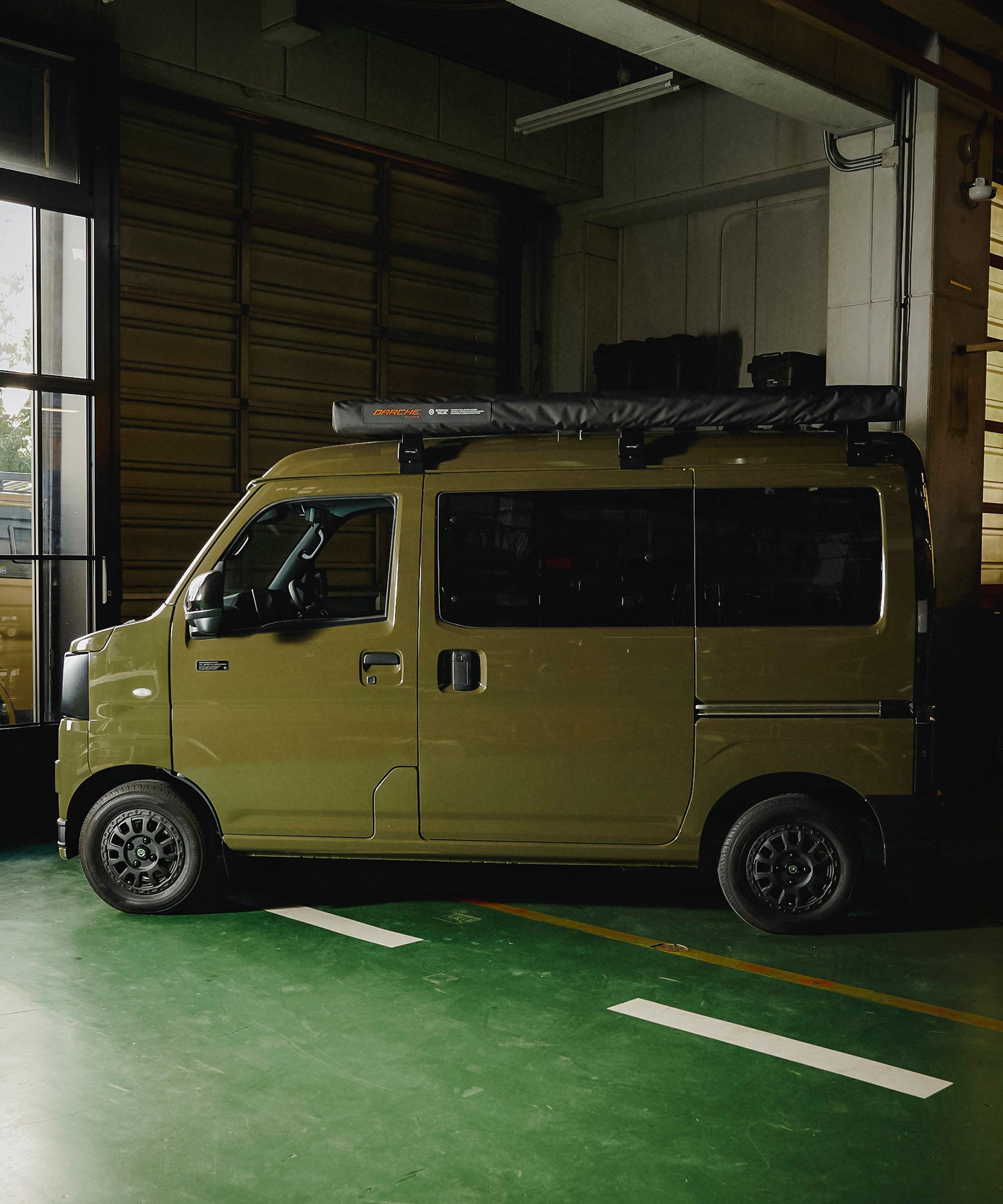 おしゃれ おすすめ カスタムパーツ 車 バンライフ オートバックス